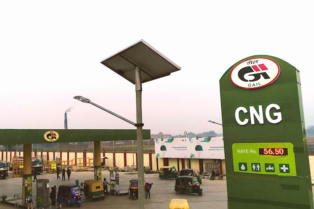 SOTP rises Rs 20/share for every $10 rise in average crude price: Our fair value estimate increases 14% applying the same multiples that we use in our base case to value the enhanced nat gas trading and LPG business profits. Our Fair Value estimates at $70 is Rs 170 and at $80 is Rs 193. SOTP rises Rs 20/share for every $10 rise in average crude price: Our fair value estimate increases 14% applying the same multiples that we use in our base case to value the enhanced nat gas trading and LPG business profits. Our Fair Value estimates at $70 is Rs 170 and at $80 is Rs 193.