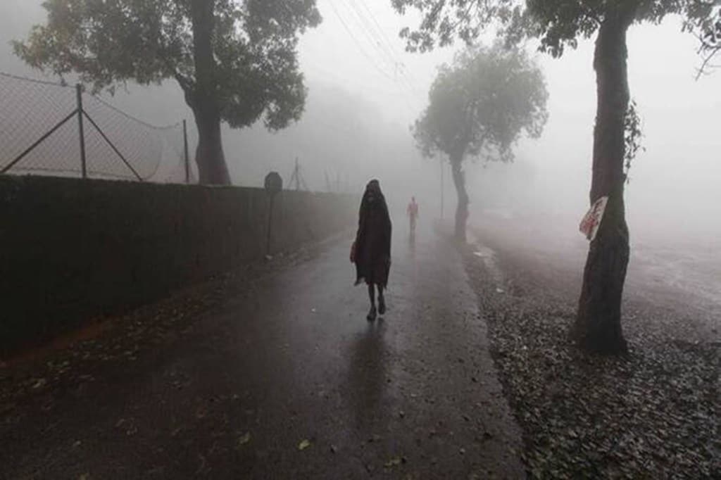 It (orange alert) also forecasts similar weather in Rajgarh, Guna, Sheopur, Shivpuri, and Ashoknagar districts. 
