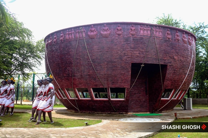 Narendra Modi, Ahmedabad Science City, Science City, Ahmedabad, aquatic gallery, nature park, robotic gallery, Gandhinagar Capital railway station, Gandhinagar station