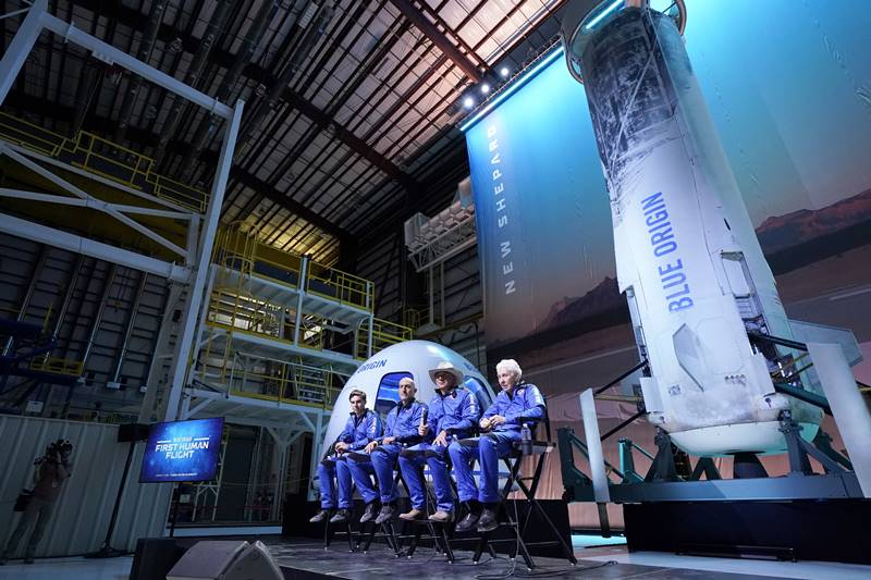 Jeff Bezos, Billionaire Jeff Bezos, Blue Origin, New Shepard rocket, Amazon, Amazon founder, Bezos