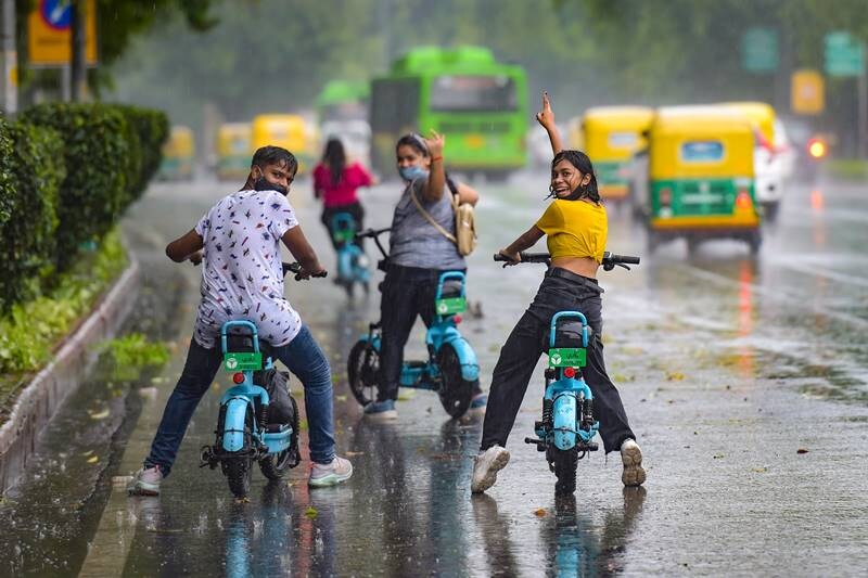 delhi rain, rain in delhi, monsoon, monsoon in delhi, heavy rain, monsoon in india, southwest monsoon, delhi, delhi traffic, delhi weather