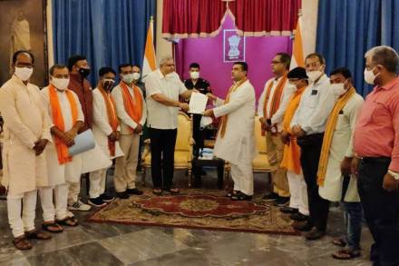 During the meeting, the BJP MLAs told the governor that the TMC violated the well-established convention of appointing an Opposition MLA as the PAC chief.