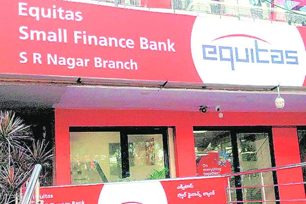 The bank’s gross NPA was higher at 4.58% in Q1FY22, compared with 3.59% in Q4FY21