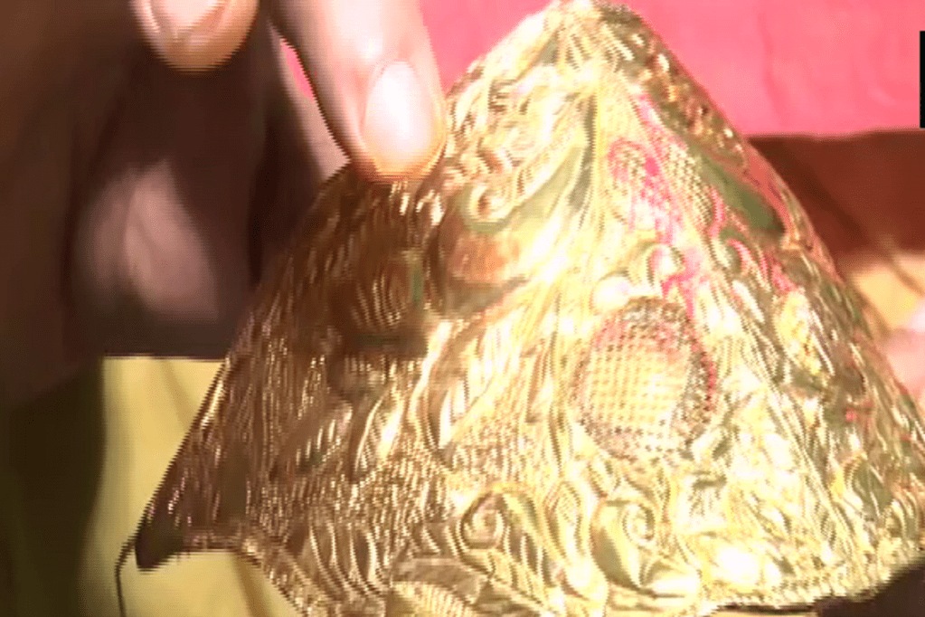 The cost of the mask Sengar paid turned out to be Rs 5 lakh. Image: ANI