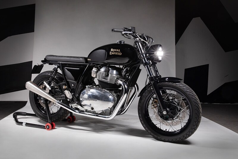 For owners into the modern ‘flat seat’ look, there’s also a seat kit—but this requires getting the grinder out. If you’re confident doing that, you’ll get a new rear loop, a seat unit, a bobbed fender and license plate holder, and revised lighting to fit the new setup. (Source: Birexif)