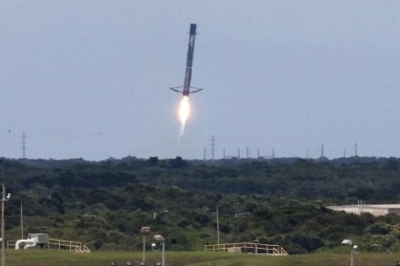 rocket launches rocket launches