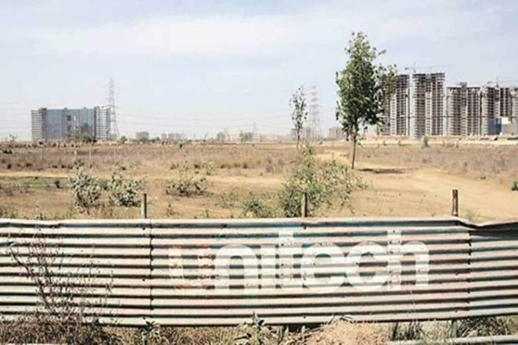 The agency claimed in a statement issued here that "tainted funds of Rs 325 crore belonging to homebuyers were diverted to Carnoustie group".
