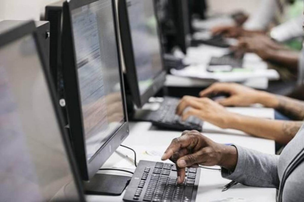 These contract staff numbers do not include those on contract for support functions like HR, recruitment, operations and finance; if they are included, the numbers would go up by at least 30%.