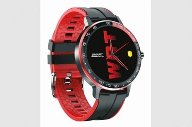 The circular dial with a 1.3-inch full-touch ultra-bright display, with high-end graphics makes it ideal for any exposure.