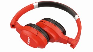 The headphone comes with three playing modes—SD Card, Wireless, and Aux. The C-type charging port in these on-ear headphones will restore the battery to the maximum fast.