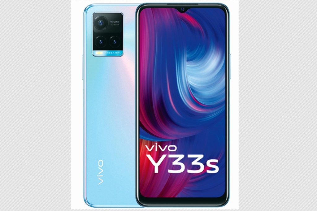 The liquid cooling technology features an intelligent heat dissipation management system that keeps the device cool, while playing heavy-duty games.