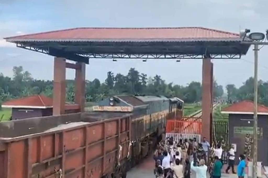 railways, rail link