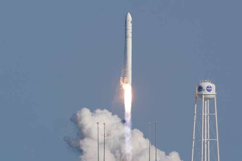 International Space Station, Space Station, Astronauts, NASA, pizza, Grumman, Northrop Grumman