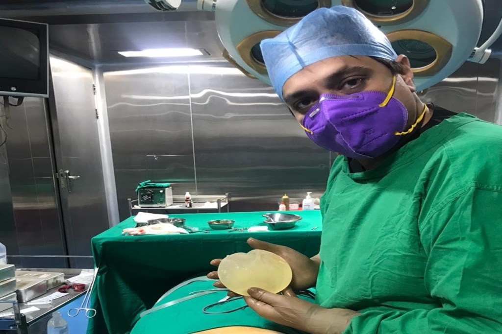 breast augmentation surgeries, breastfeeding, plastic surgery procedures, cosmetic, plastic surgeon, implant surgery