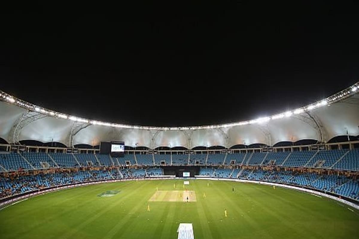 Companies with an annual turnover of Rs 3000 crore will be allowed to bid for the teams.