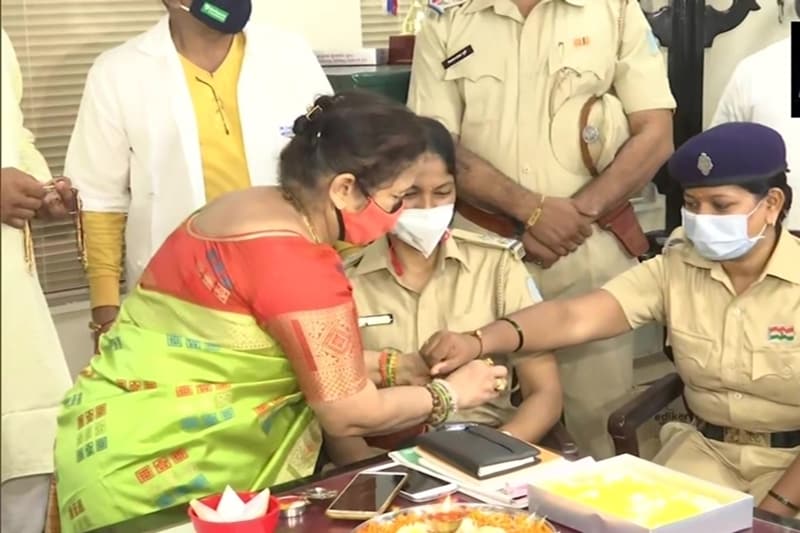 mumbai mayor raksha bandhan 2021,