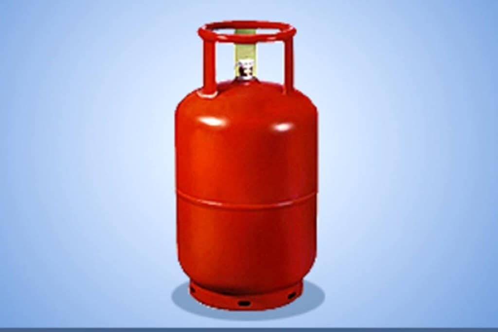 LPG price hiked by Rs 165 this year