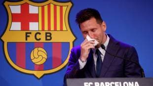Lionel MEssi crying Barcelona Paris Saint Germain PSG