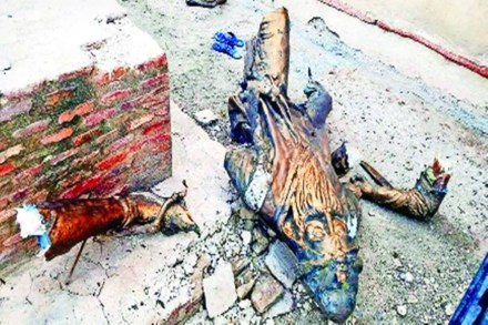 The 10-feet tall bronze statue of the first Sikh ruler Maharaja Ranjit Singh was vandalised at the Lahore Fort in Pakistan's Punjab province. (Express Photo) The 10-feet tall bronze statue of the first Sikh ruler Maharaja Ranjit Singh was vandalised at the Lahore Fort in Pakistan's Punjab province. (Express Photo)
