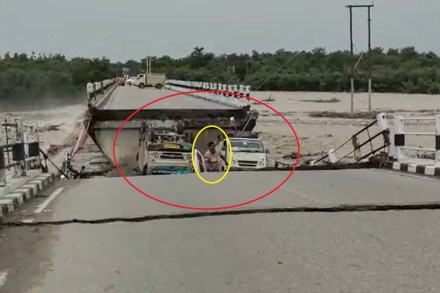 District Magistrate R Rajesh Kumar said that traffic on the route has been diverted following the incident. District Magistrate R Rajesh Kumar said that traffic on the route has been diverted following the incident.