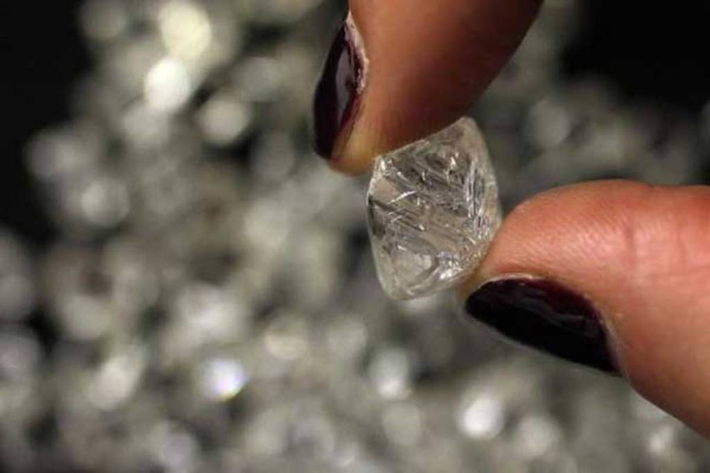 high quality diamond, time weighing 6.47 carat, Government Diamond Office, raw diamond would be auctioned, Panna diamond reserve area