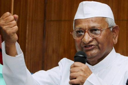 Anna Hazare pointed out "big queues" outside liquor shops to question the MVA government's refusal to reopen temples.