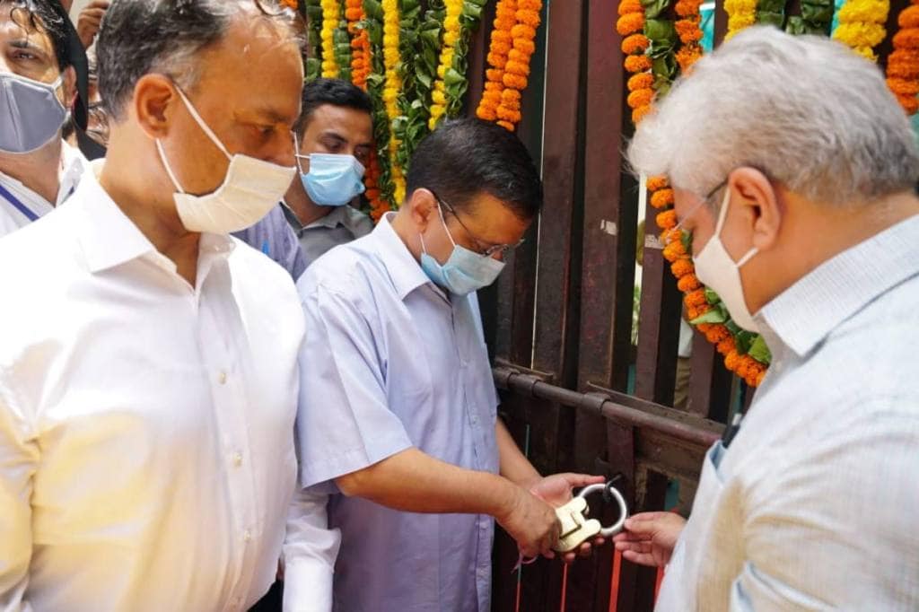 Delhi Chief Minister Arvind Kejriwal launches 'faceless services' in transport department. (Photo: Twitter/AAP)