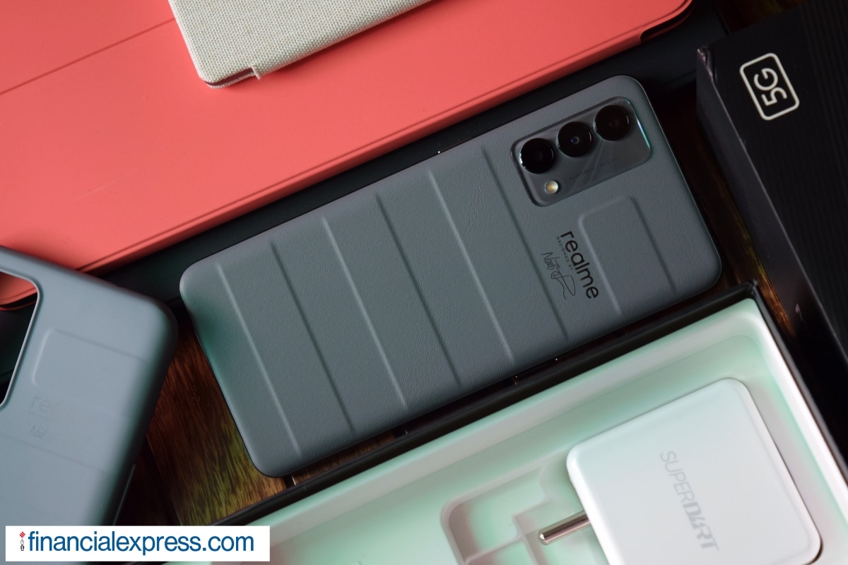 Realme GT Master Edition, Realme GT Master Edition unboxing, Realme GT Master Edition first look, Realme GT Master Edition first impressions, Realme GT Master Edition review
