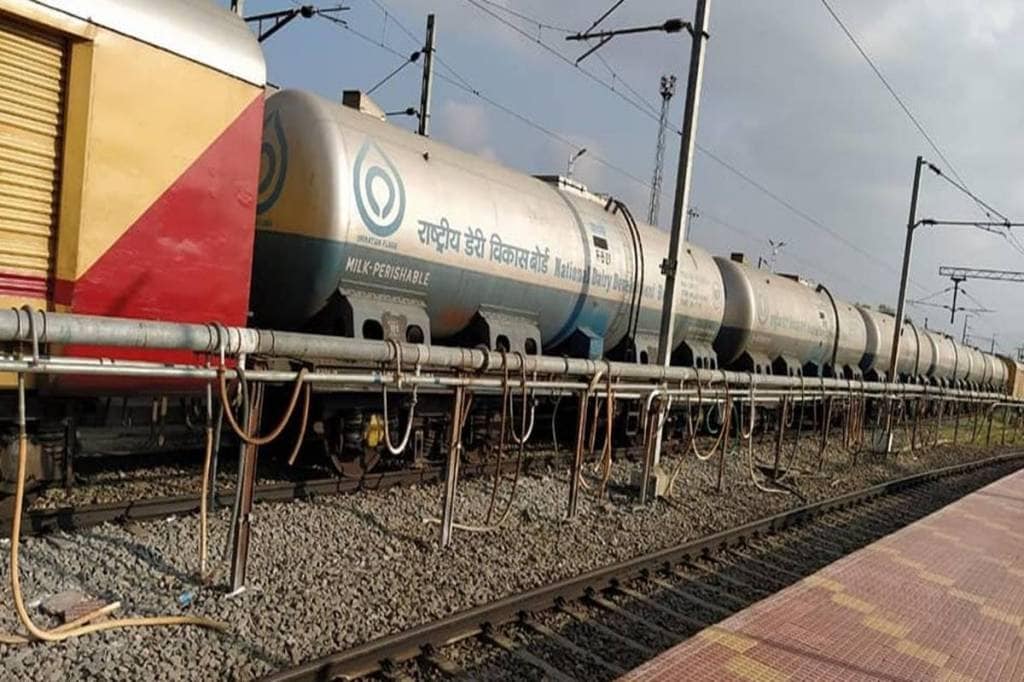 milk, Doodh Duronto