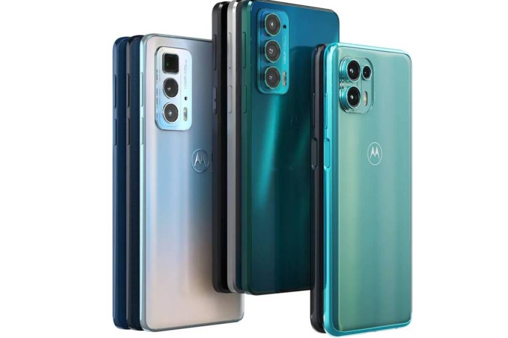 Motorola Edge 20 is competing with OnePlus Nord 2, Samsung Galaxy A52 and Vivo V21.