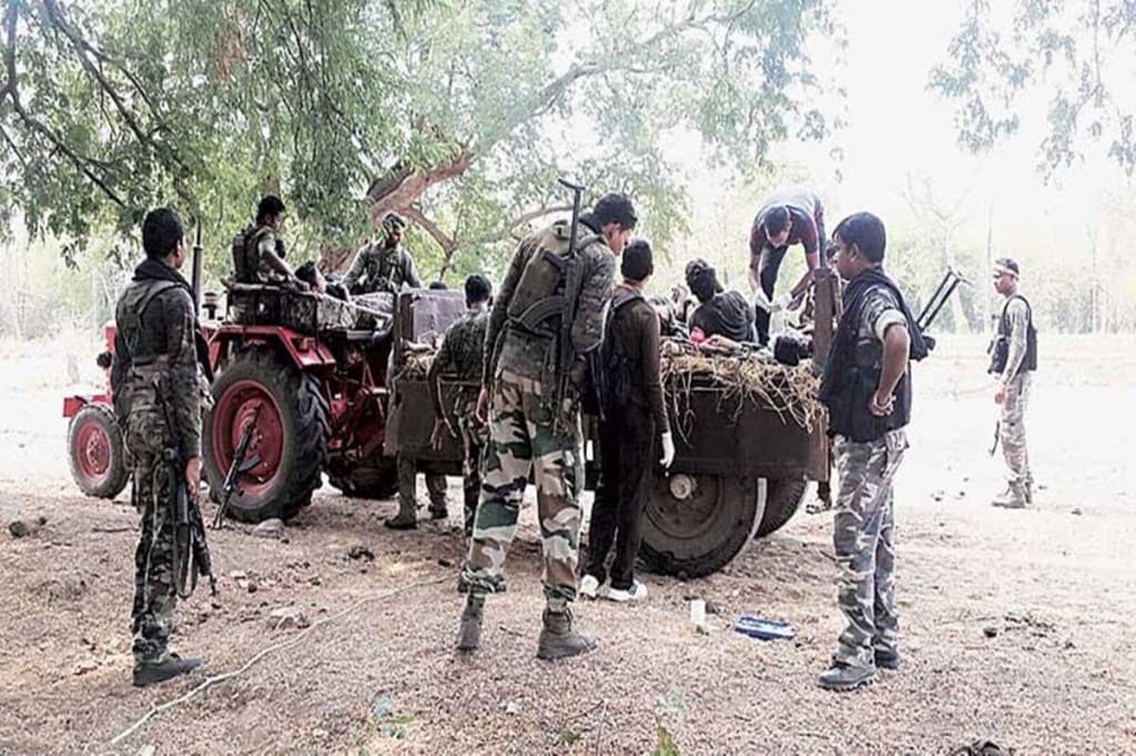 naxal blast