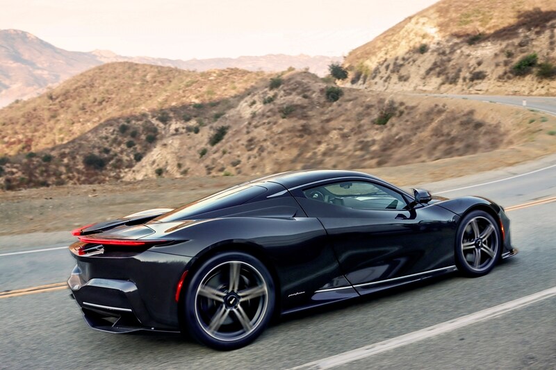The Battista that packs 1,900 hp is wrapped in a striking Black Exposed Signature Carbon bodywork – crafted at Automobili Pininfarina’s manufacturing facility in Cambiano, Italy, and created under the recently announced bespoke personalisation programme.