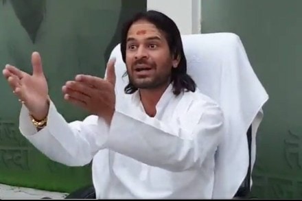 Tej Pratap has sought his father Lalu Yadav's intervention and warned that he will not take part in any party activity until action against Jagdanand Singh.