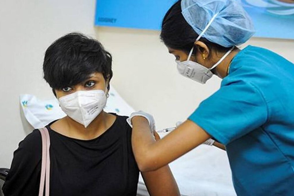 Coronavirus Cases in India Latest Update, Covid-19 Vaccine Registration Online, Covid-19 Third Wave, Schools and Colleges reopen