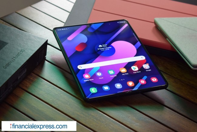 Samsung Galaxy Z Fold 3 5G, Samsung Galaxy Z Fold 3 5G unboxing, Samsung Galaxy Z Fold 3 5G first look, Samsung Galaxy Z Fold 3 5G first impressions, Samsung Galaxy Z Fold 3 5G quick review, Samsung Galaxy Z Fold 3 5G review, Samsung