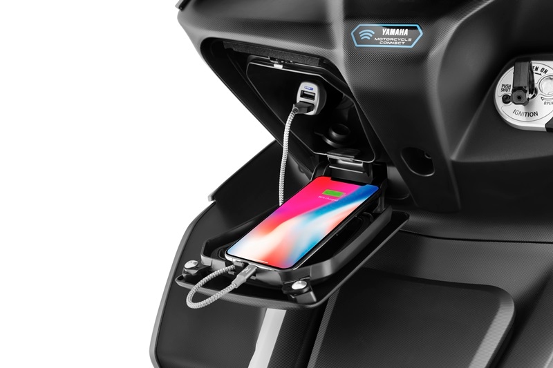 The Yamaha Aerox 155 also gets a USB charging port at the front and there is also a provision to keep your phone. So no worries in case your phone's battery is about to die and you are in a hurry. Just juice it up on the go! We will be able to tell you the exact performance of the same once the scooter comes to us for review, which should happen in the next few days.