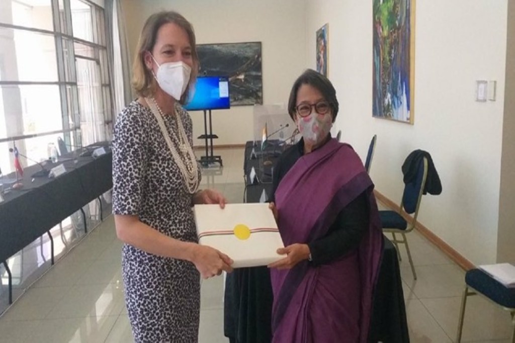Also discussed during the meeting was the fight against the global pandemic COVID-19 and how the two countries could deepen their partnerships in post-pandemic economic recovery.