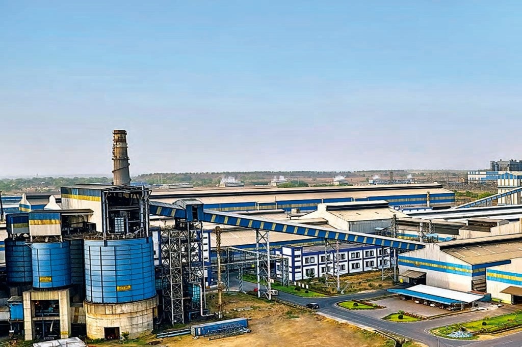 HNDL also started 0.5-mtpa Utkal alumina refinery in July and has plans to replace the higher cost alumina from an older facility; however, it is possible it might sell this alumina in external market if prices remain elevated.