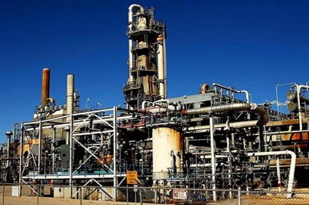 CPCL subsequently awarded contracts amounting to Rs 1,538 crore to project management consultants Engineers India (EIL), McDermott and Tata Consulting Engineers (TCE). CPCL subsequently awarded contracts amounting to Rs 1,538 crore to project management consultants Engineers India (EIL), McDermott and Tata Consulting Engineers (TCE).