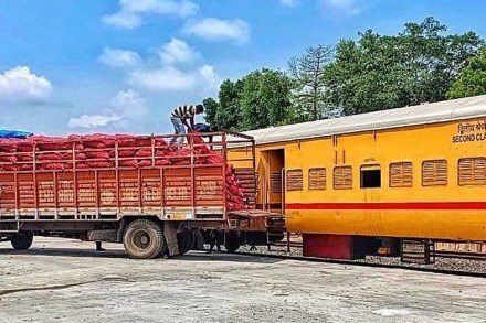 Western Railways, freight