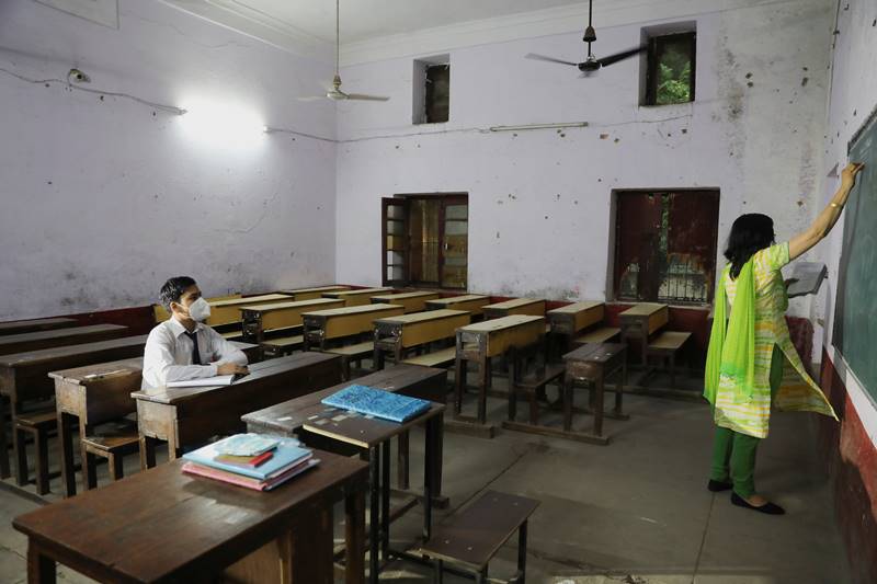 delhi schools reopen, delhi schools, schools in delhi, delhi education, delhi students, delhi, manish sisodia