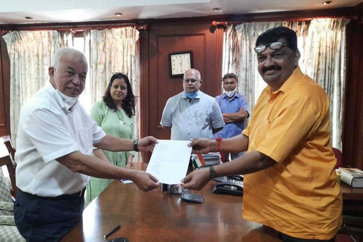 Luizinho Faleiro, a seven-time Congress MLA and two-time Goa Chief Minister, resigned as he called TMC supremo Mamata Banerjee a "street-fighter".