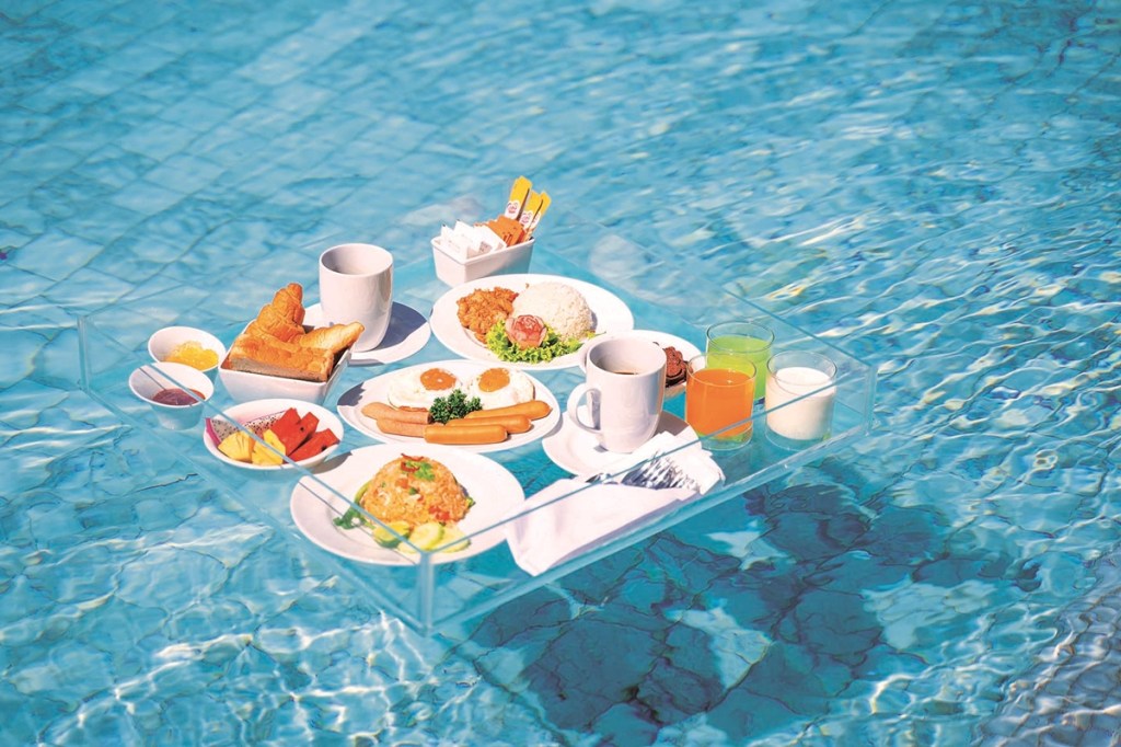 luxury floating breakfast eat in swimming pool