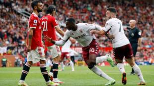 Manchester United v Aston Villa English Premier League EPL Bruno Fernandes