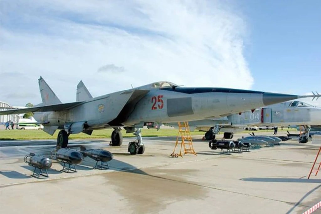 MiG-25 ‘Garuda’ MiG-25 ‘Garuda’