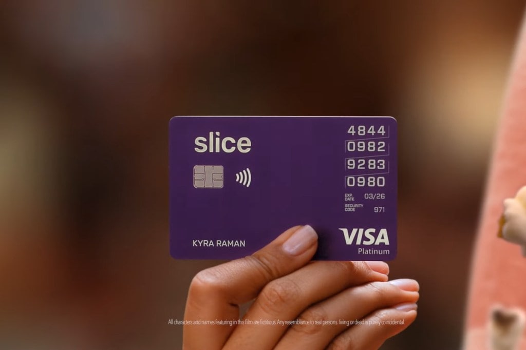 The campaign aims to depict how in front of the Slice card, everything else seems surprisingly slow.