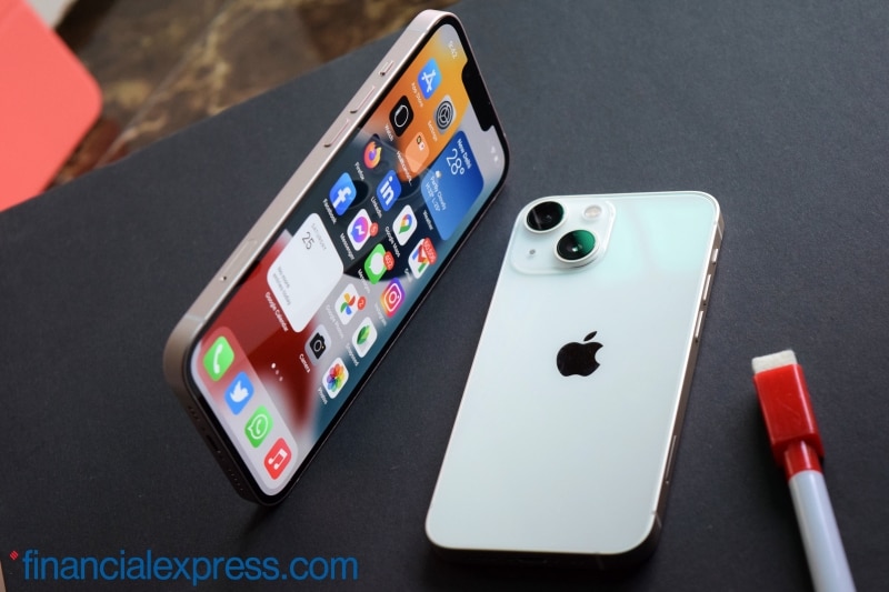 iPhone 13, iPhone 13 Mini, iPhone 13 unboxing, iPhone 13 Mini unboxing, iPhone 13 first look, iPhone 13 Mini first look, Apple