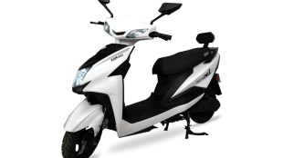 komaki x1electric scooter