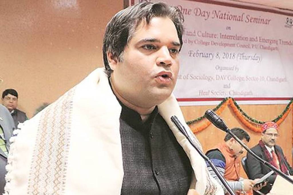 BJP MP Varun Gandhi said that the government needed to revive the talks with protesting farmers in a "respectful manner" and work with them in reaching a common ground. BJP MP Varun Gandhi said that the government needed to revive the talks with protesting farmers in a "respectful manner" and work with them in reaching a common ground.