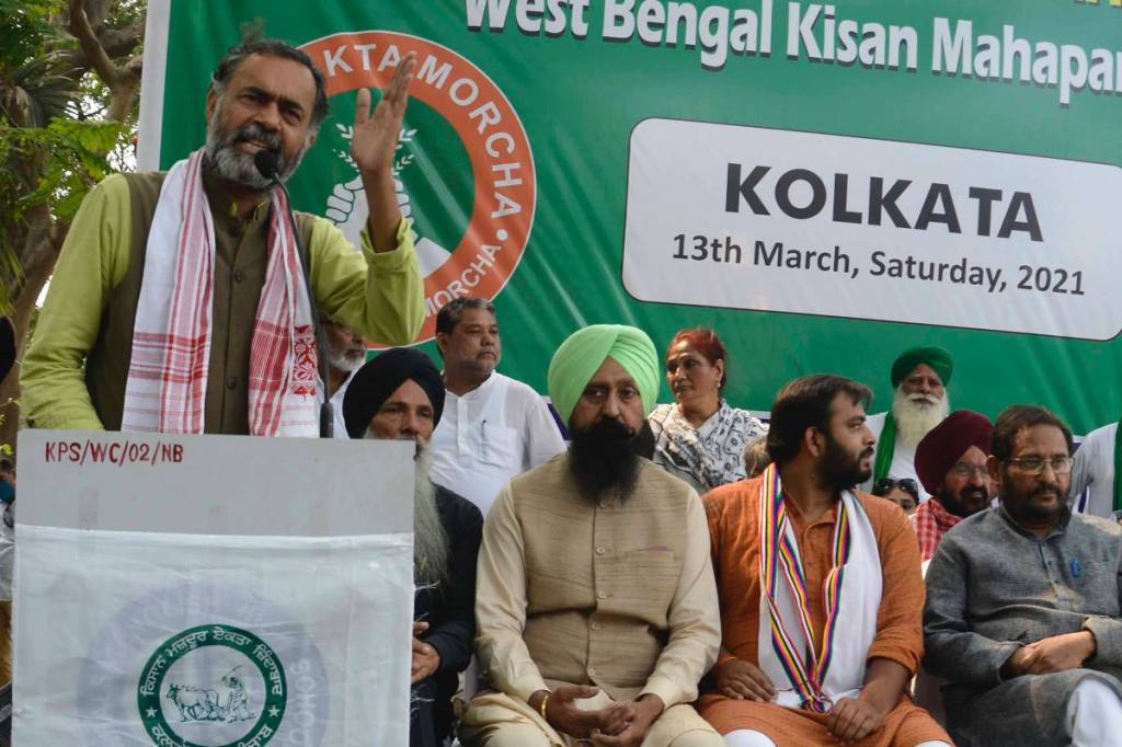 Yogendra Yadav of Samyukt Kisan Morcha during Mahapanchayat in front of Gandhi statue in Kolkata on March 12, 2021. (Express Photo)